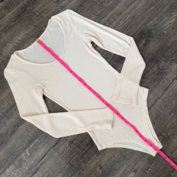 POL Waffle Knit Bodysuit Oyster Beige Long Sleeve Scoop Neck Size S Snap Closure - Picture 10 of 12